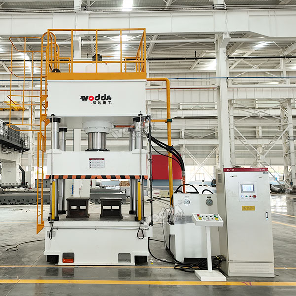 315吨四柱液压机 315吨四柱液压机